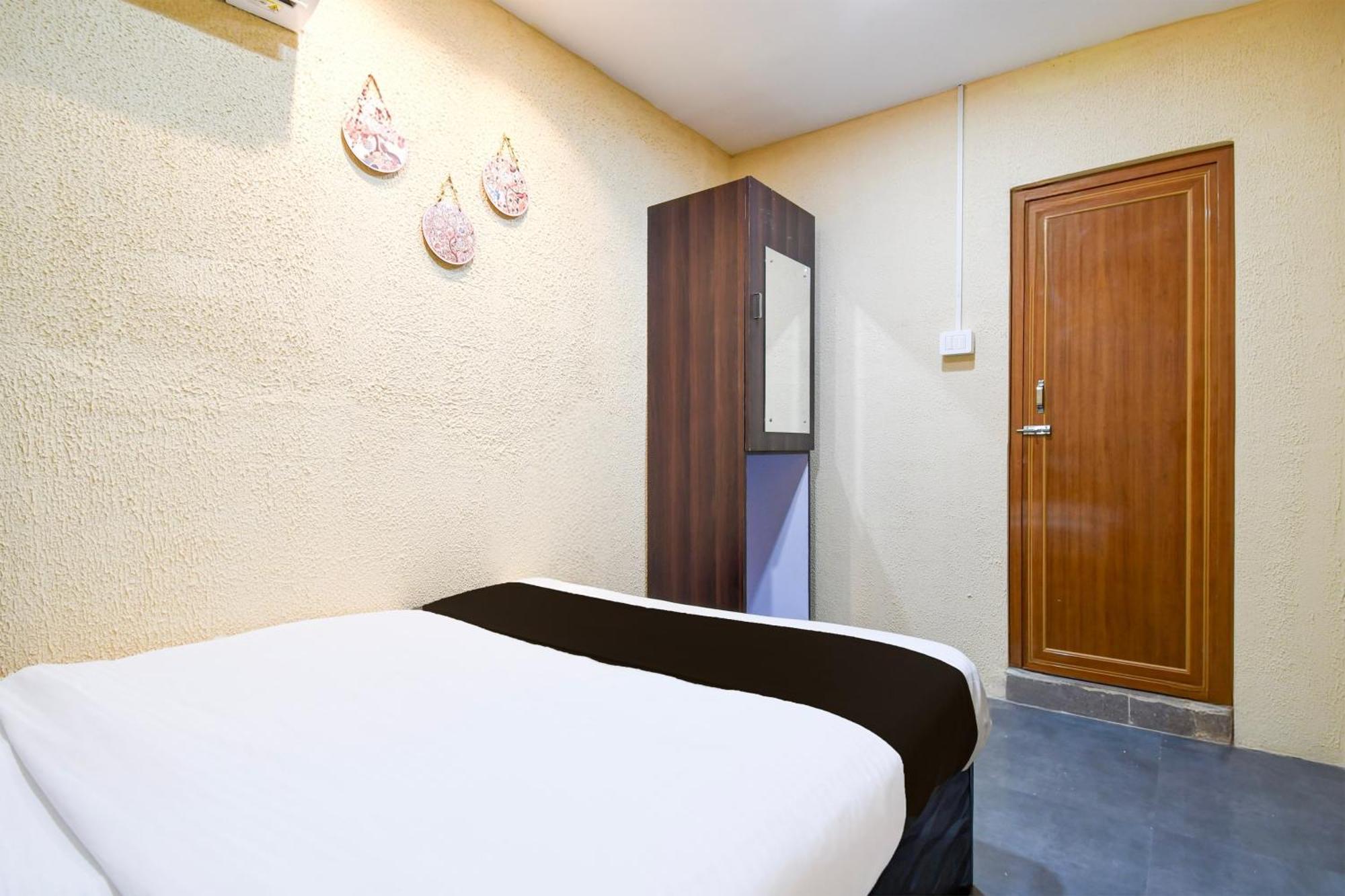 Super Hotel O Pra Guest House ブバネーシュワル エクステリア 写真