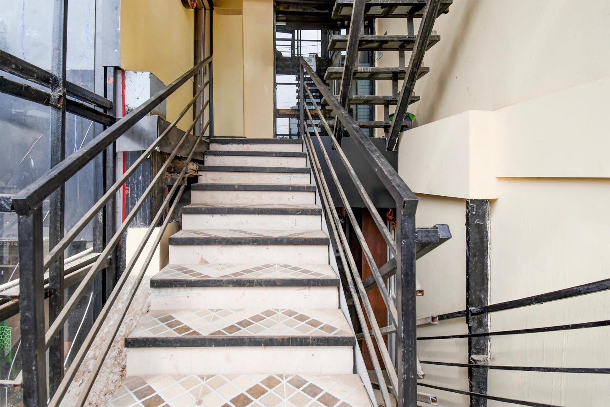 Super Hotel O Pra Guest House ブバネーシュワル エクステリア 写真