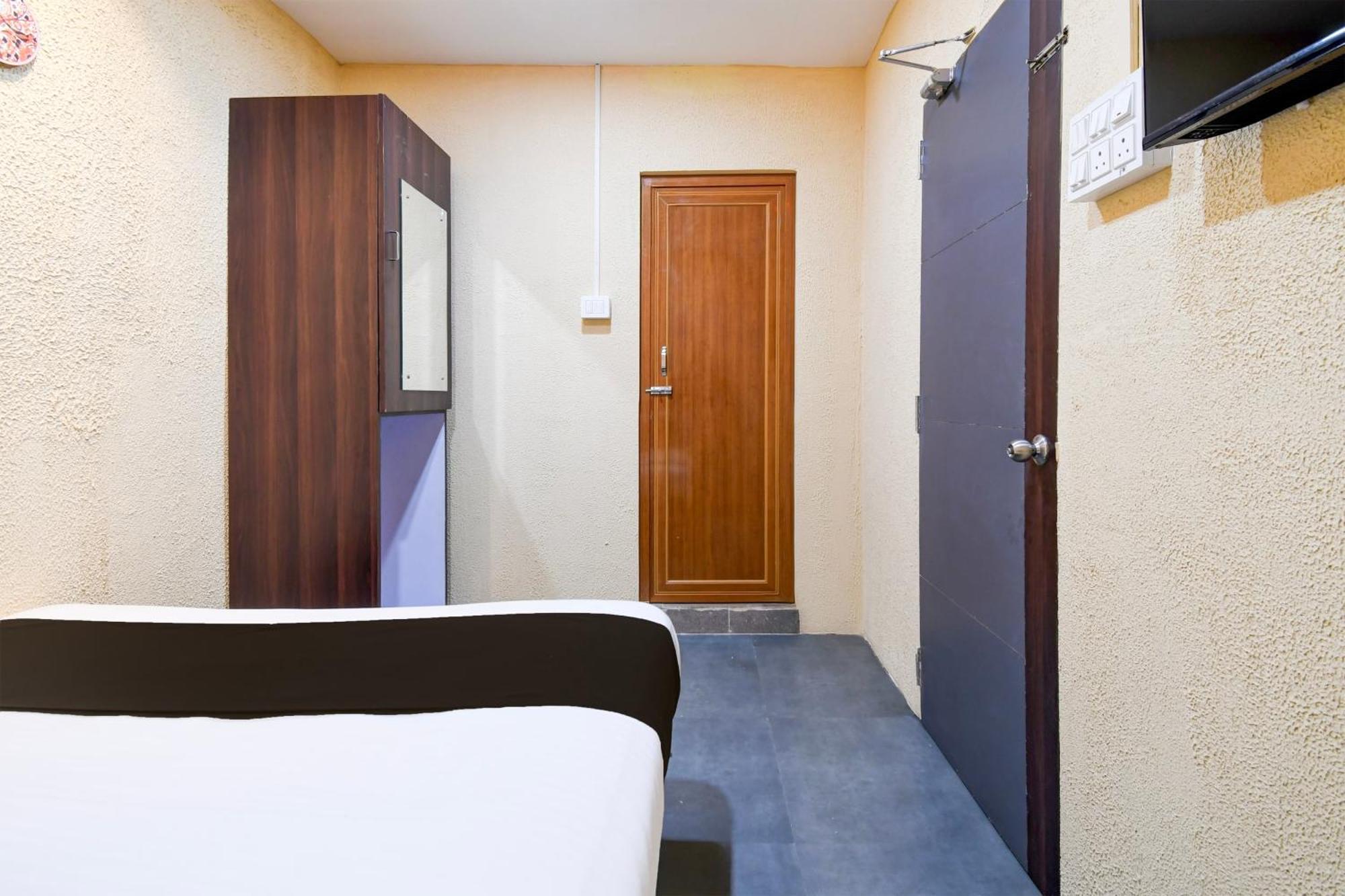 Super Hotel O Pra Guest House ブバネーシュワル エクステリア 写真
